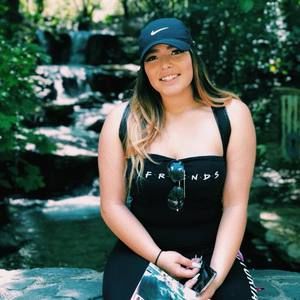 Meet your Posher, Stephany